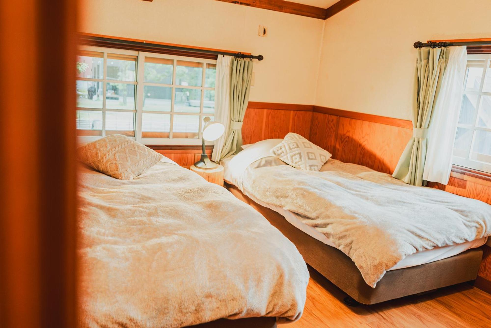 Hakuba Pension & Log Hotel Meteor Exterior photo